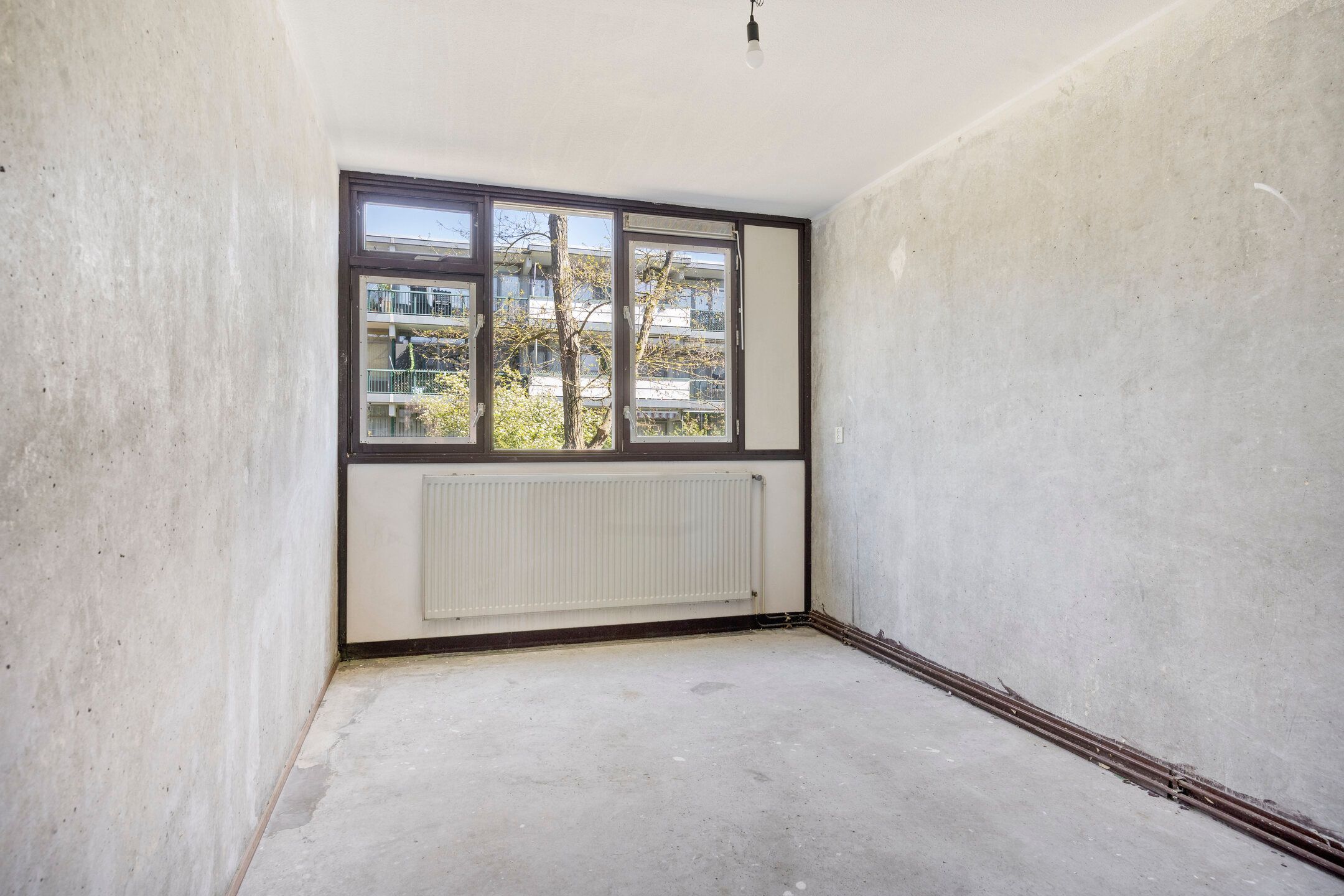 Renovation Apartment with South-Facing Balcony in Amsterdam Noord — 21