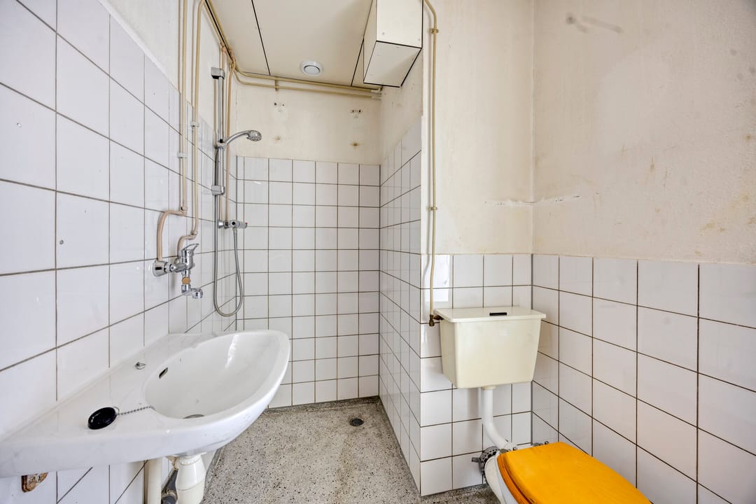 Renovation Apartment with South-Facing Balcony in Amsterdam Noord — 17