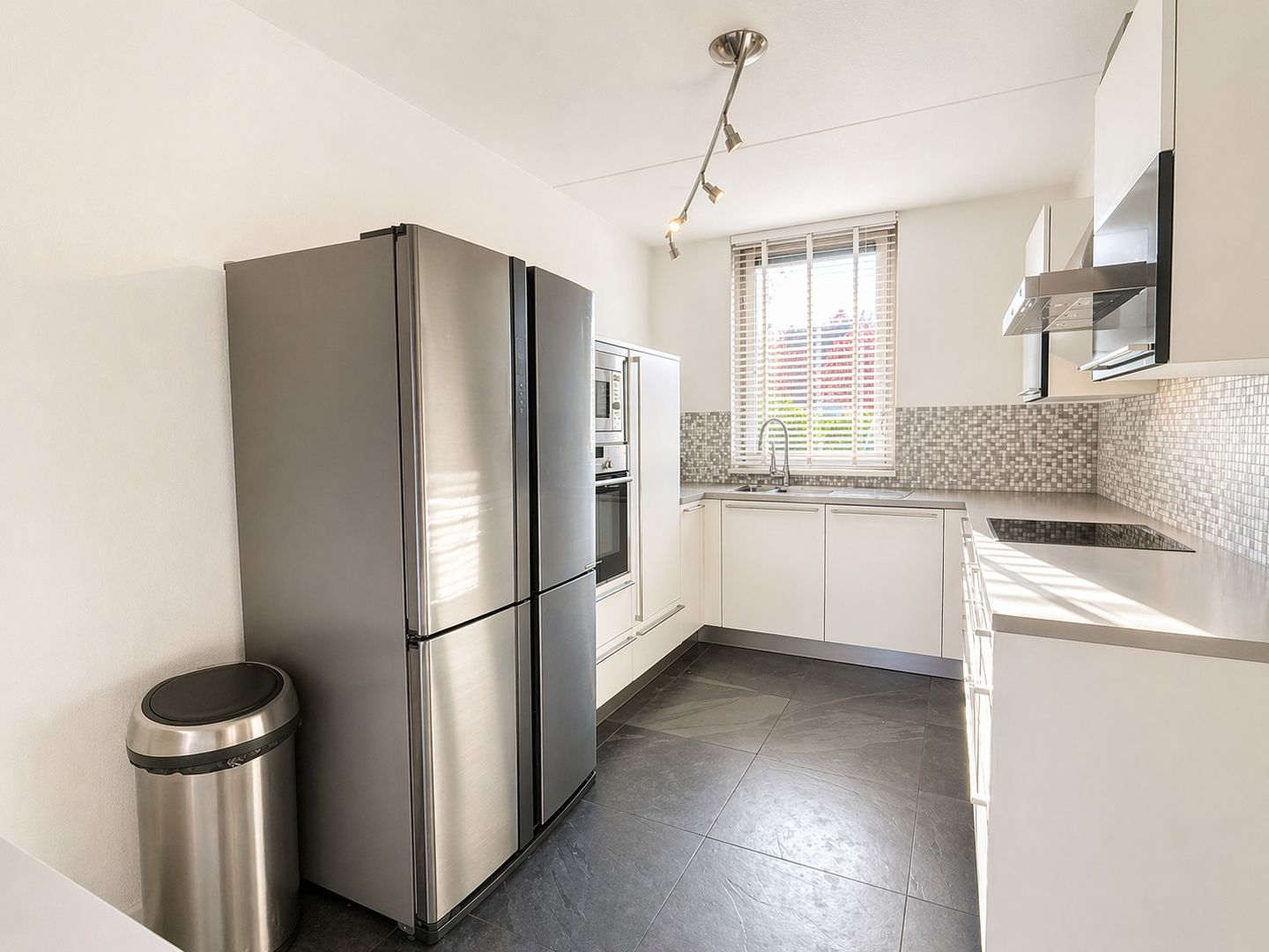 Photo 4 of Jane Addamslaan 46