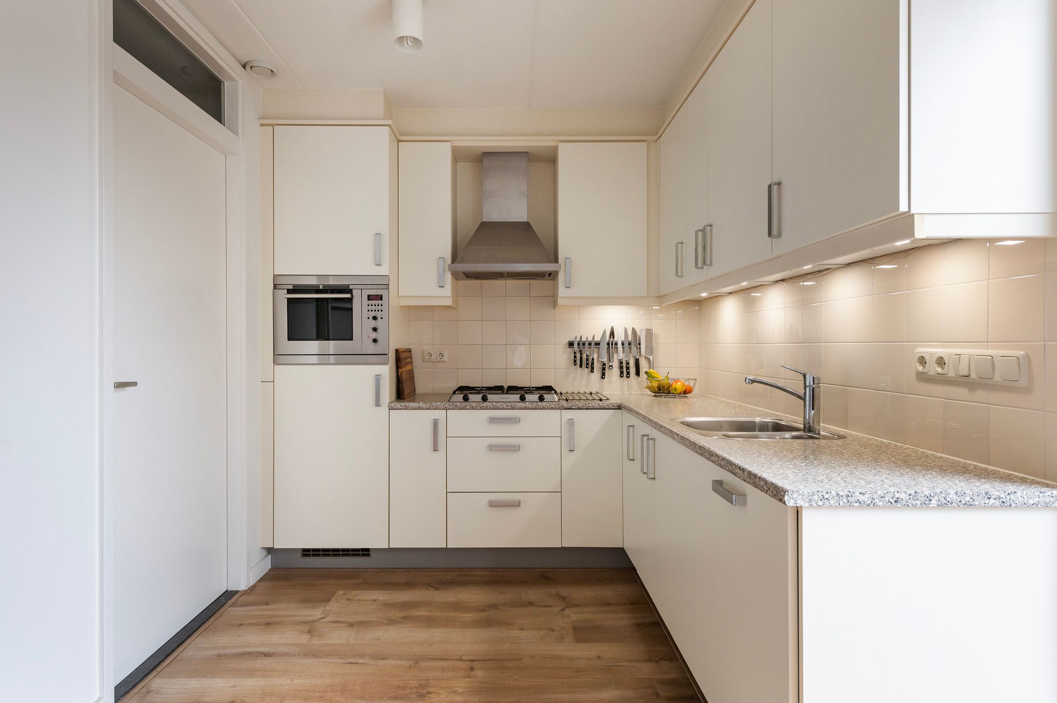 Foto 21 van Passage 15