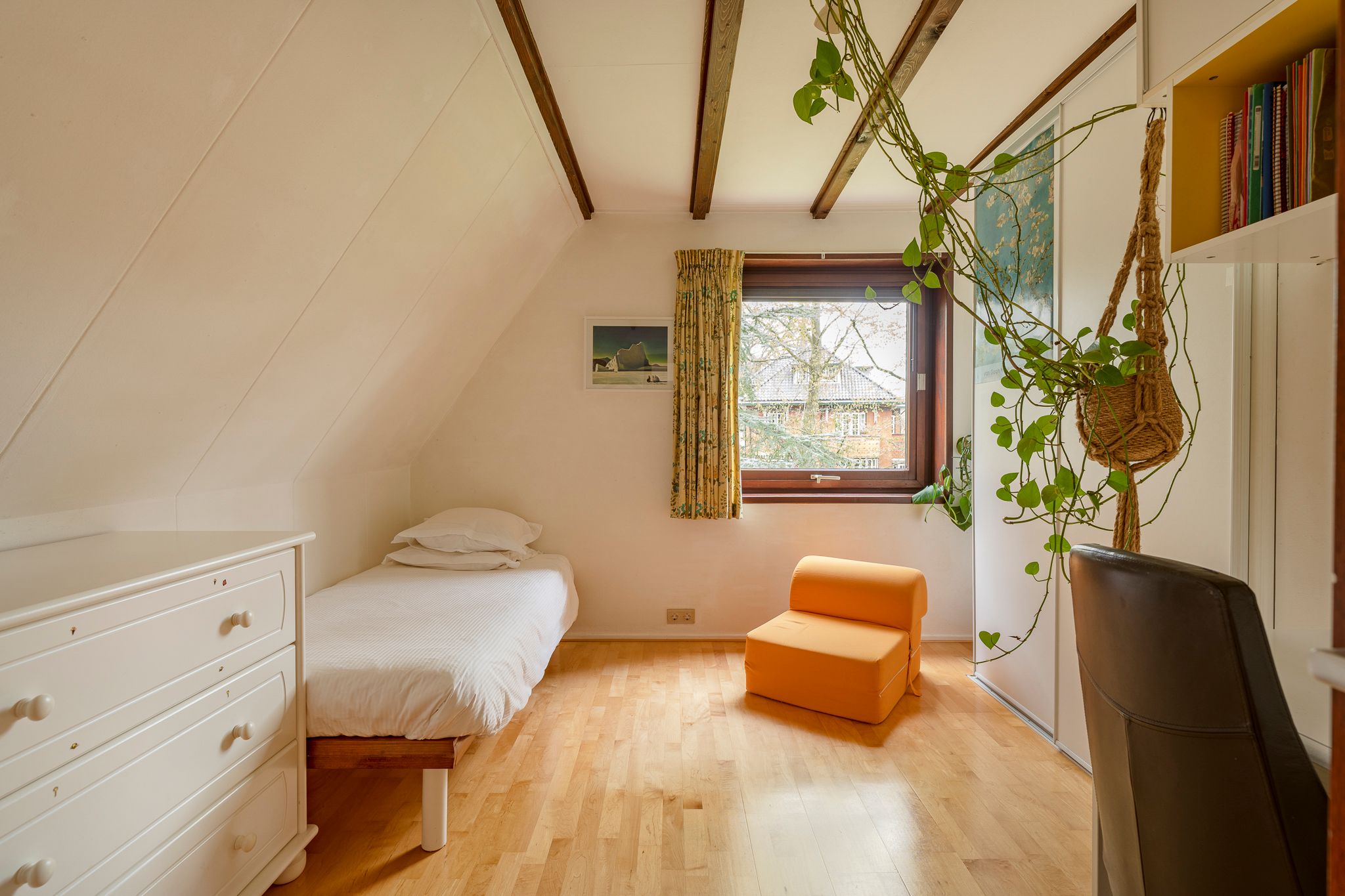Distinctive villa with energy label A in popular De Kieviet neighborhood — 48