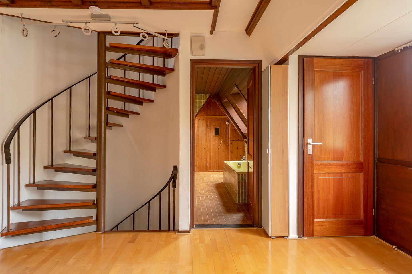 Distinctive villa with energy label A in popular De Kieviet neighborhood — 40