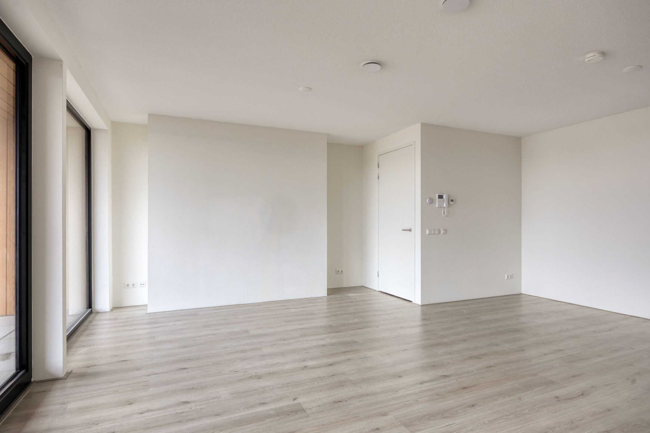 Foto 9 van Maashaven N.z. 667