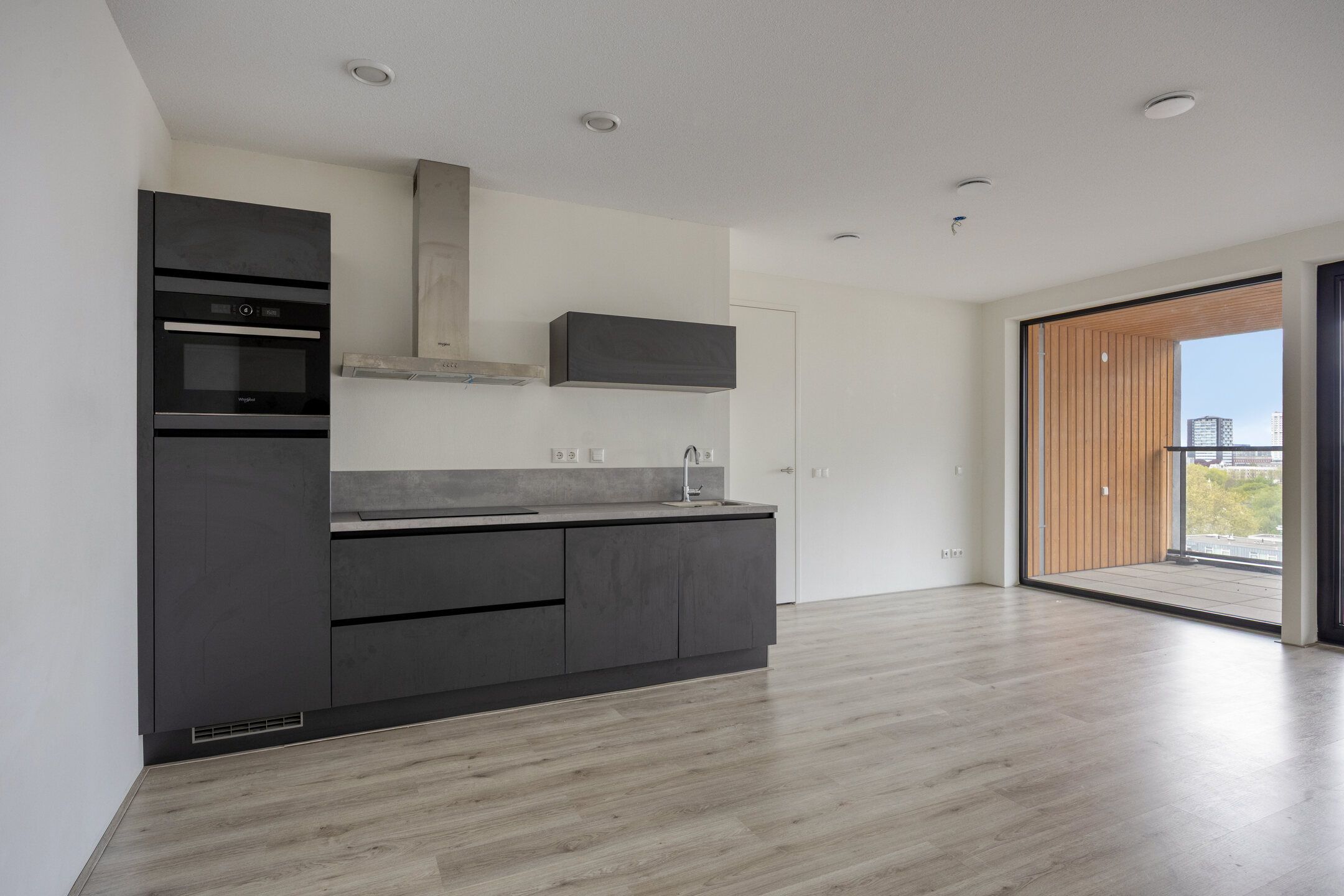 Foto 12 van Maashaven N.z. 667