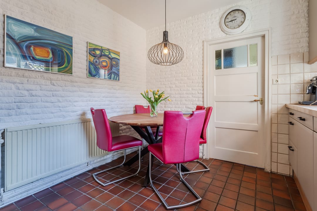 Spacious semi-detached home with generous garden in desirable Lochem-Oost — 17