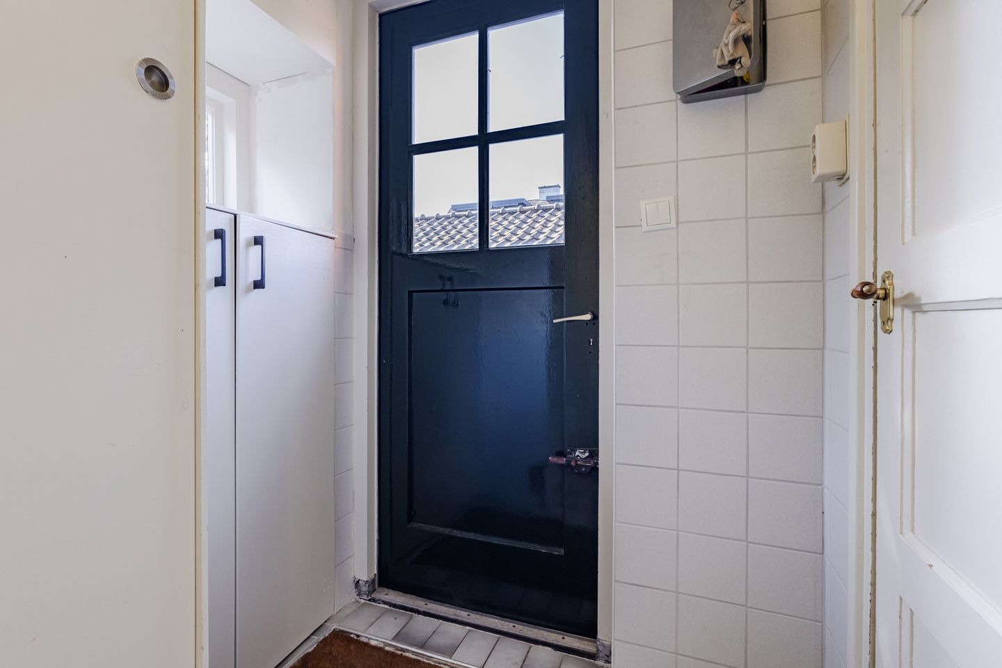 Spacious semi-detached home with generous garden in desirable Lochem-Oost — 19