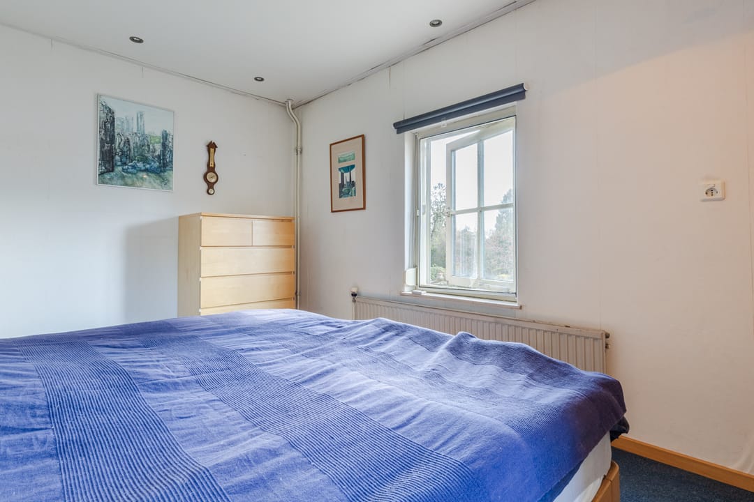 Spacious semi-detached home with generous garden in desirable Lochem-Oost — 26