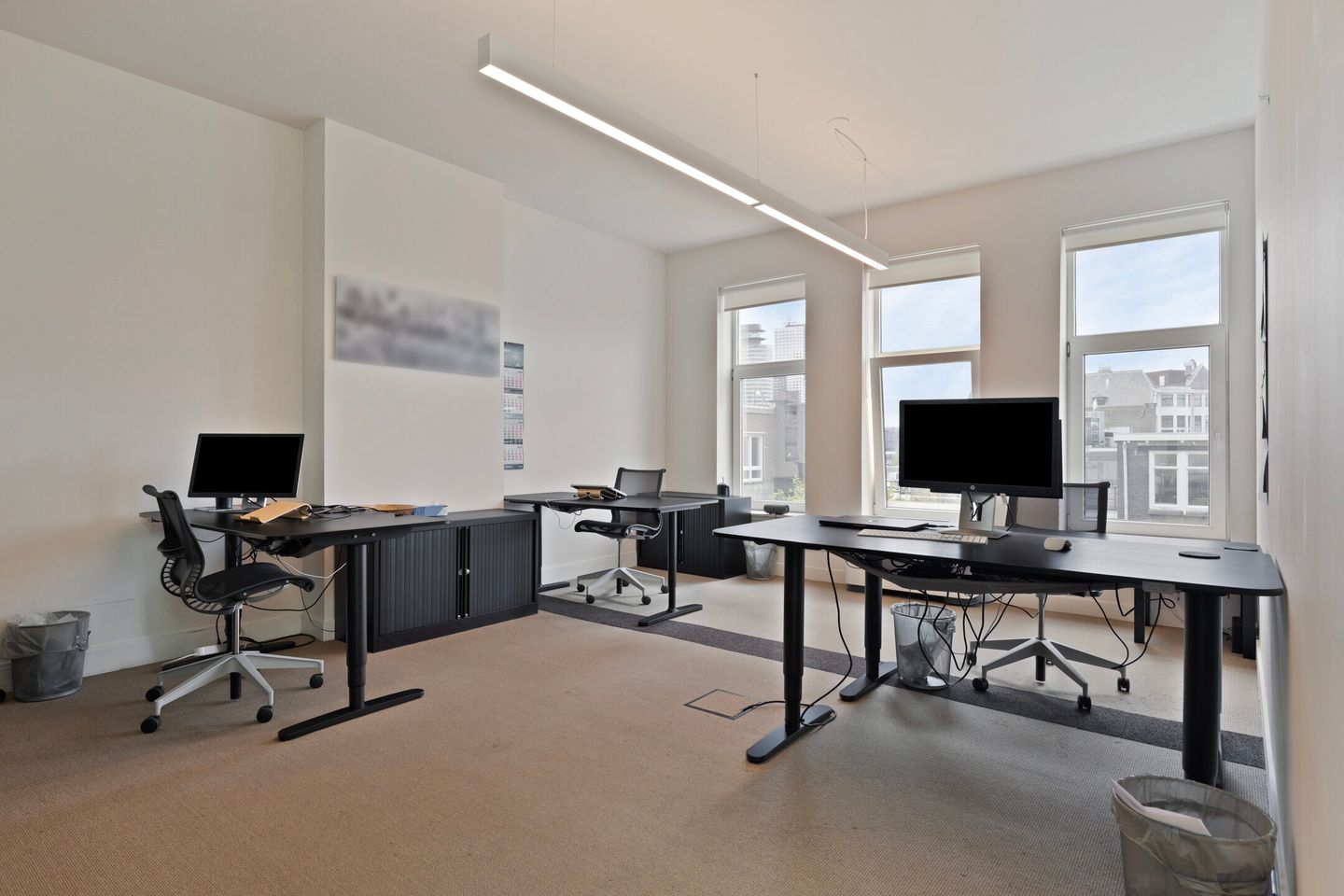 View photo 1 of Parklaan 8