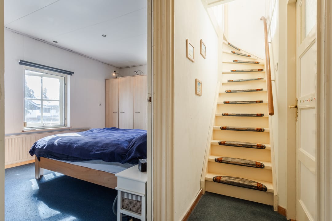 Spacious semi-detached home with generous garden in desirable Lochem-Oost — 37