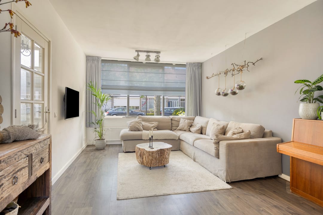 Foto 8 van van Aitzemastraat 16