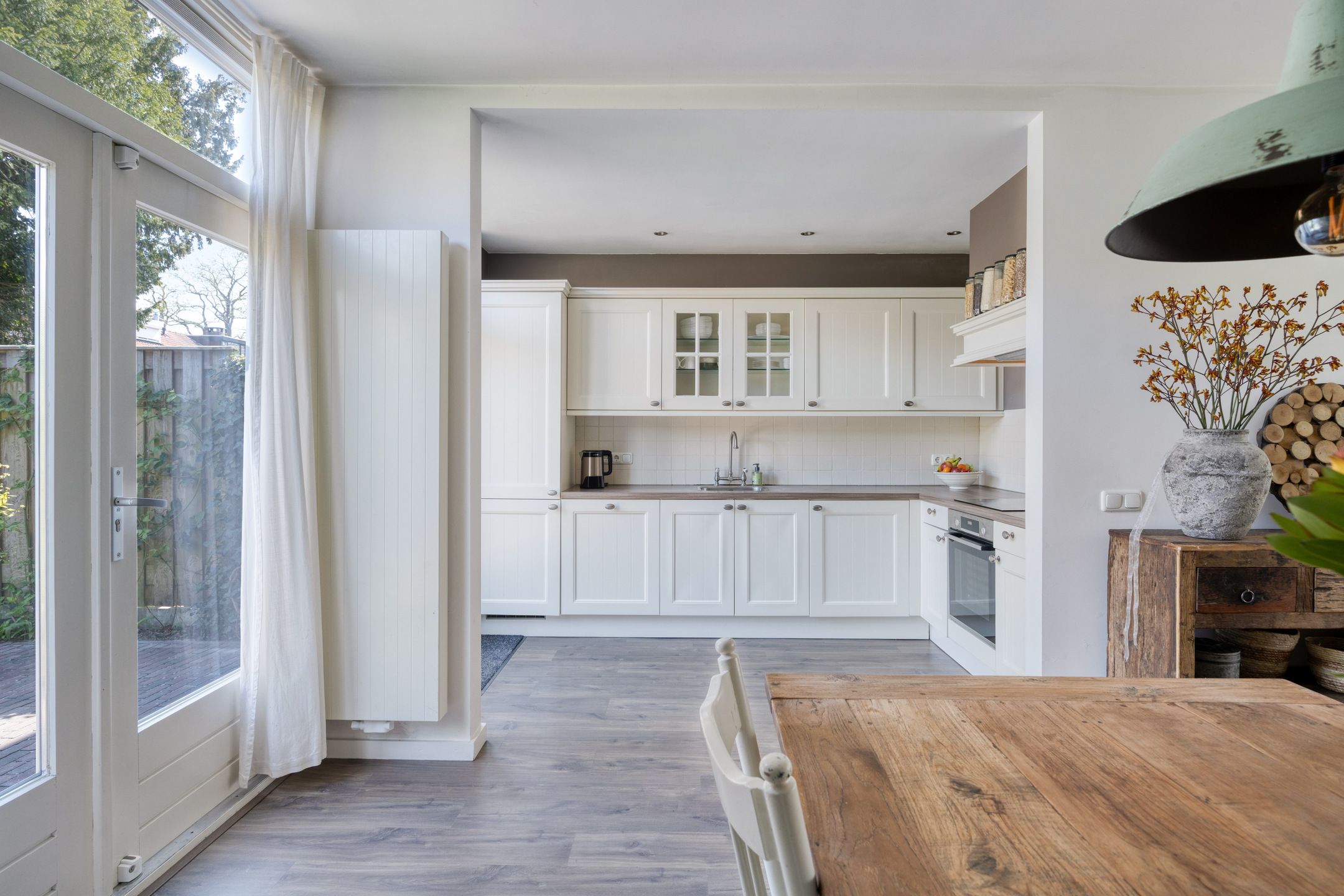 Foto 15 van van Aitzemastraat 16