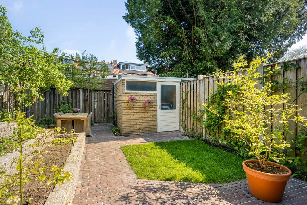 Foto 32 van van Aitzemastraat 16