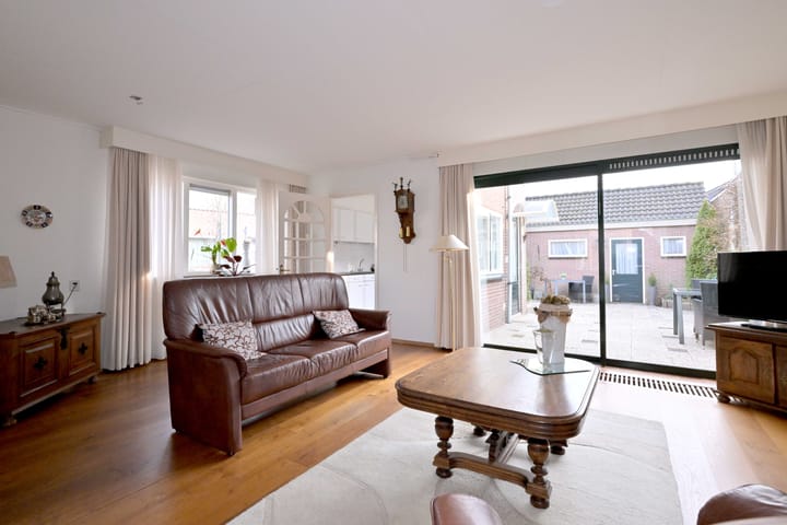 Photo 4 of Hendrik Droststraat 26