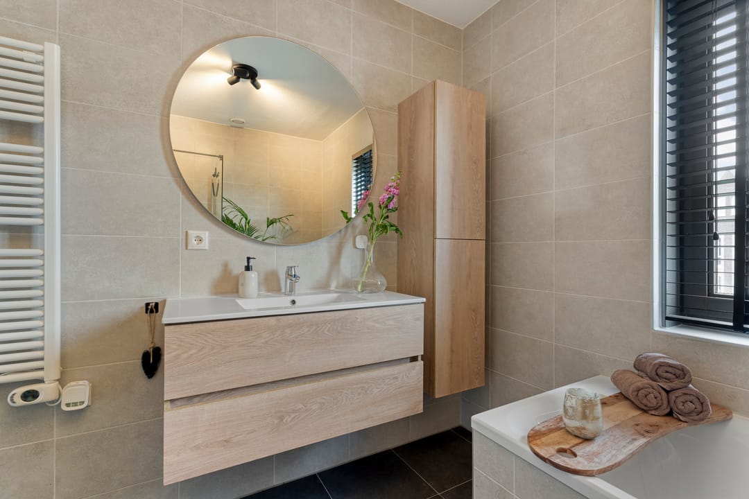 Photo 46 of Op de set 86