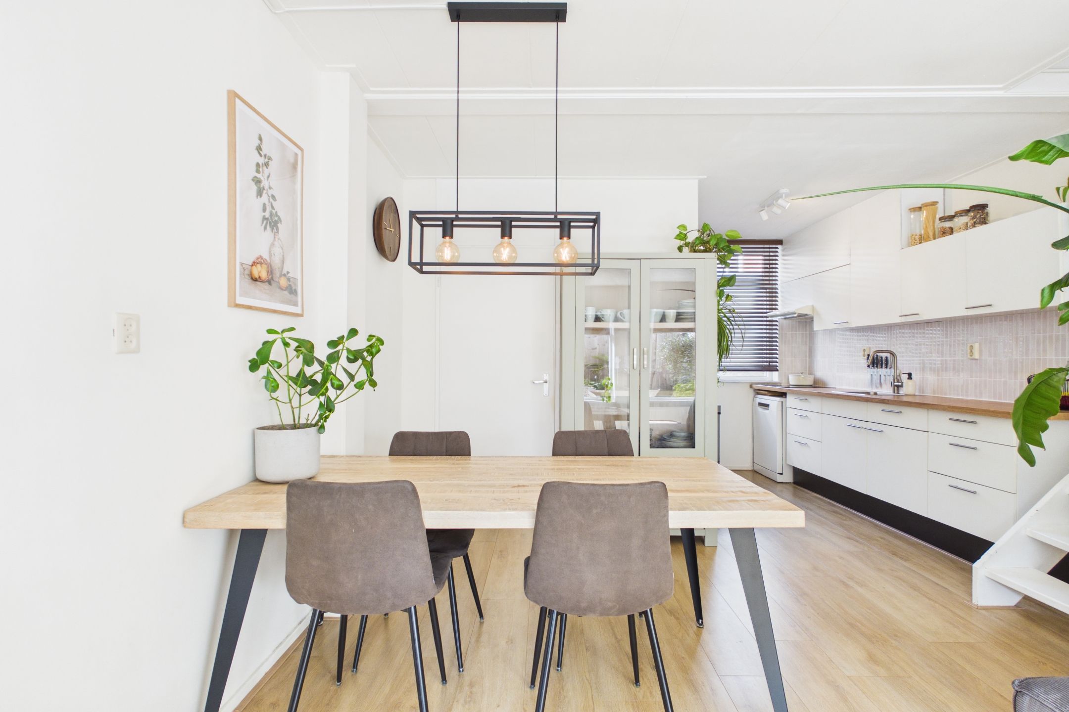 Photo 12 of Rozemarijnstraat 12