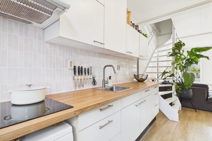 Photo 4 of Rozemarijnstraat 12