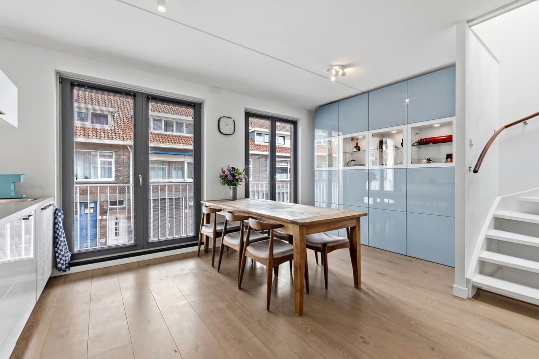 Modern family home with 5 bedrooms near Scheveningen harbour — 16