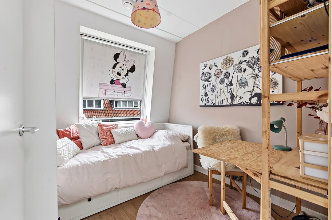 Modern family home with 5 bedrooms near Scheveningen harbour — 41