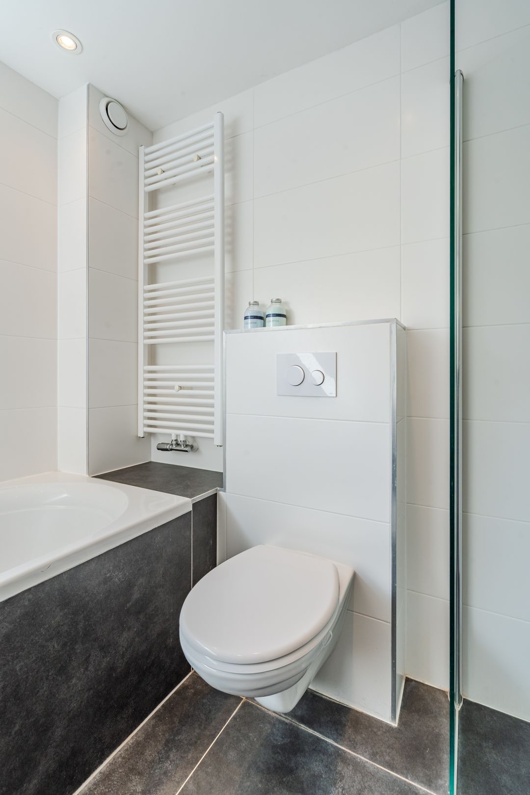 Foto 38 van Tirolstraat 111