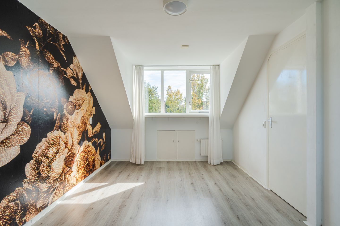 Foto 44 van Tirolstraat 111