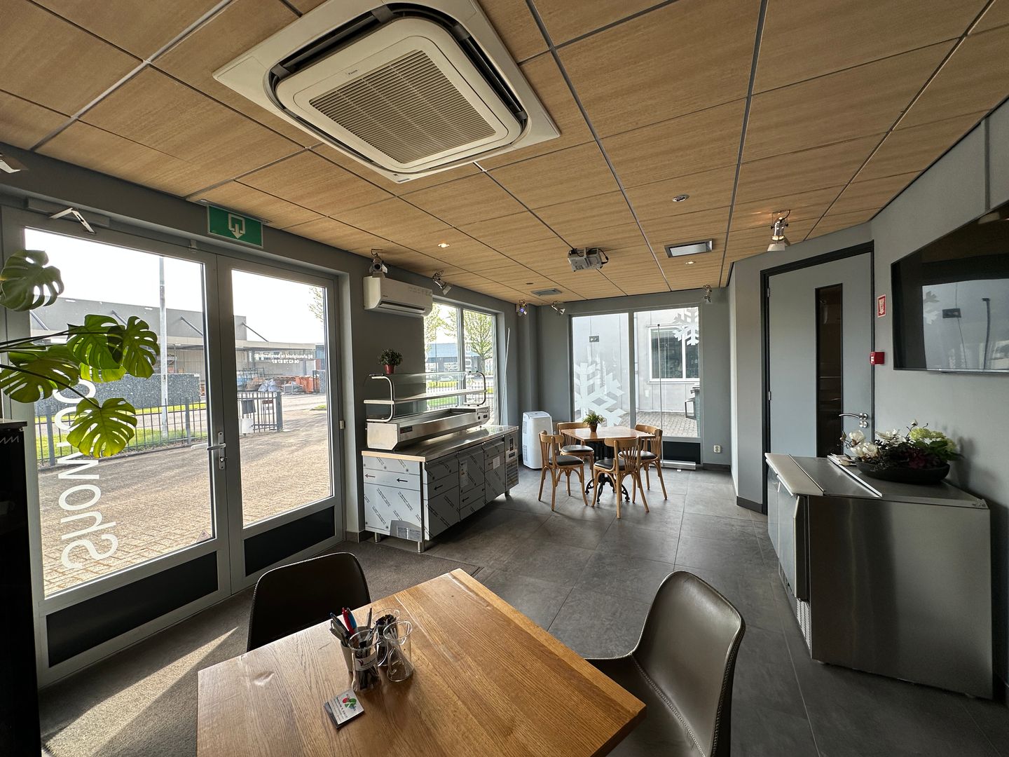 View photo 4 of Transportstraat 14