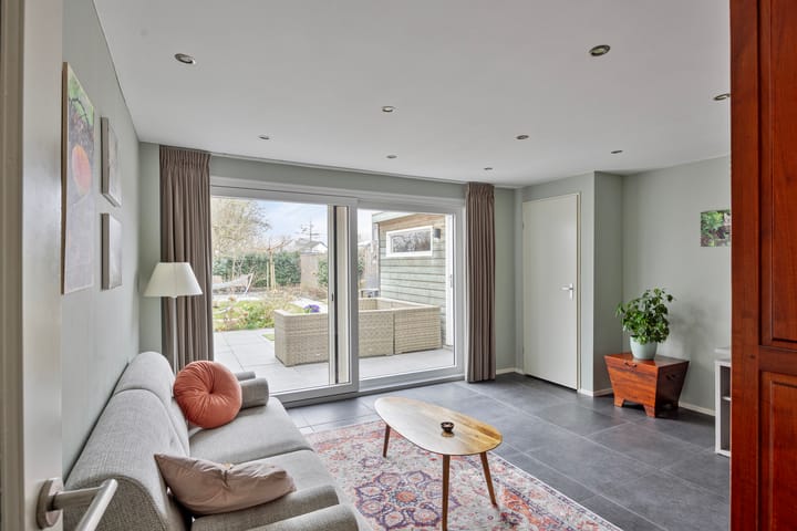 Twee-onder-één-kap te koop: Kerkstraat 5, Nieuw-Vennep