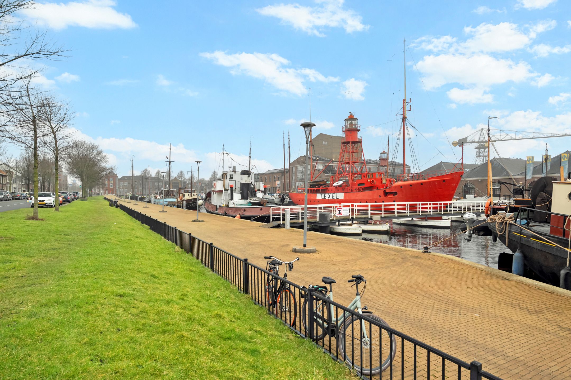 Photo 3 of Zuidstraat 84