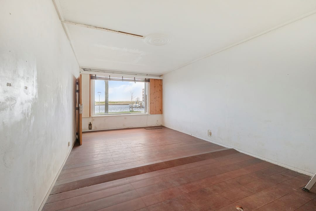 Photo 8 of Zuidstraat 84