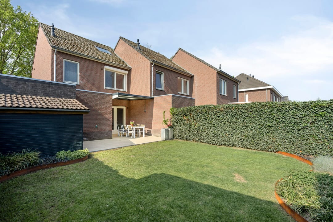 Foto 2 van Elzenhof 15