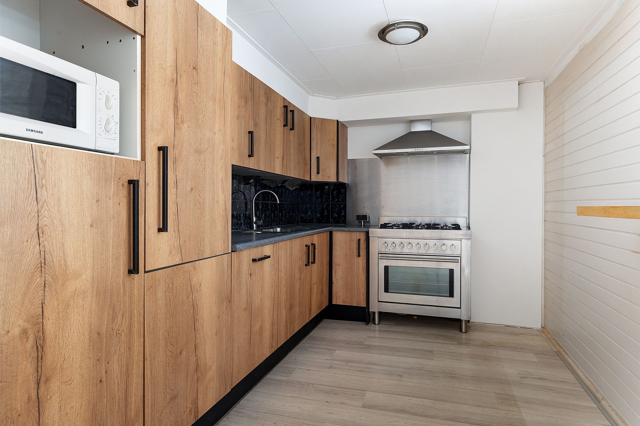 Foto 18 van Neerwoldstraat 31