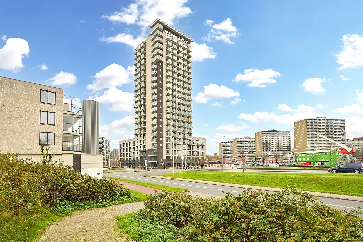 Bekijk foto 1 van Waldorpstraat 1390