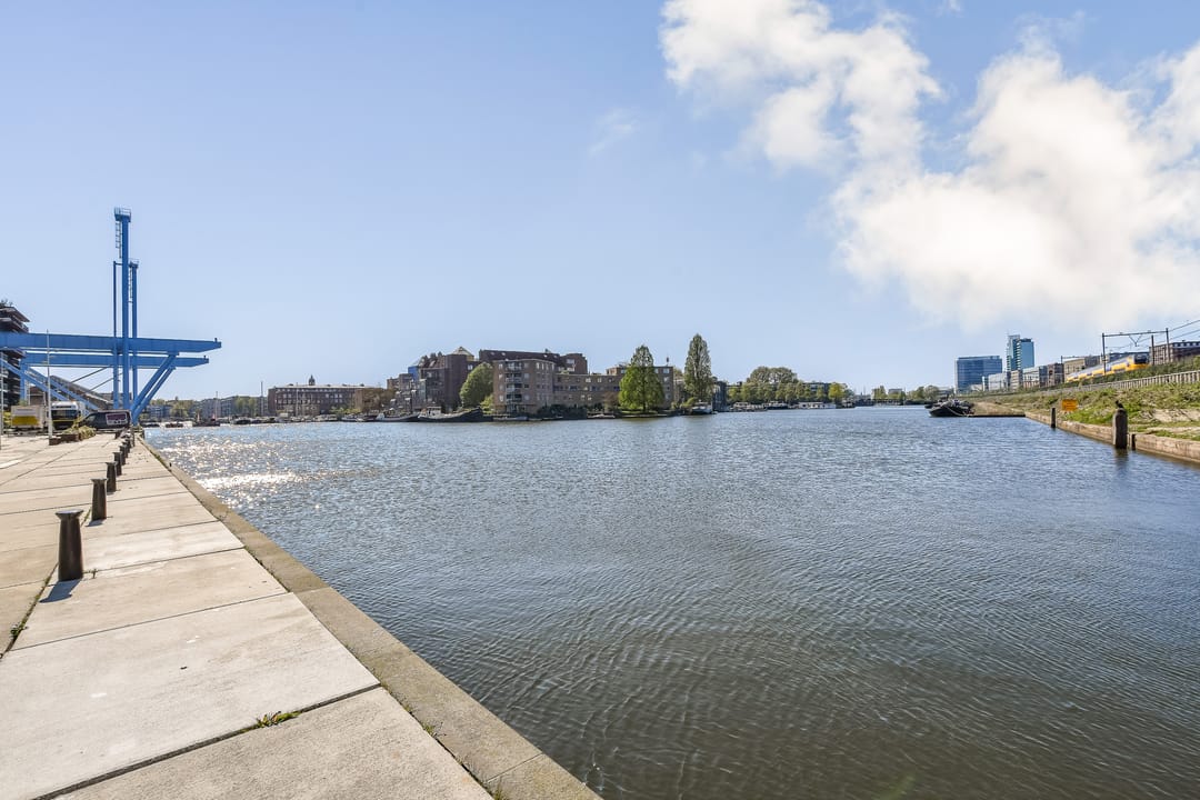 Photo 16 of Conradstraat 138-B