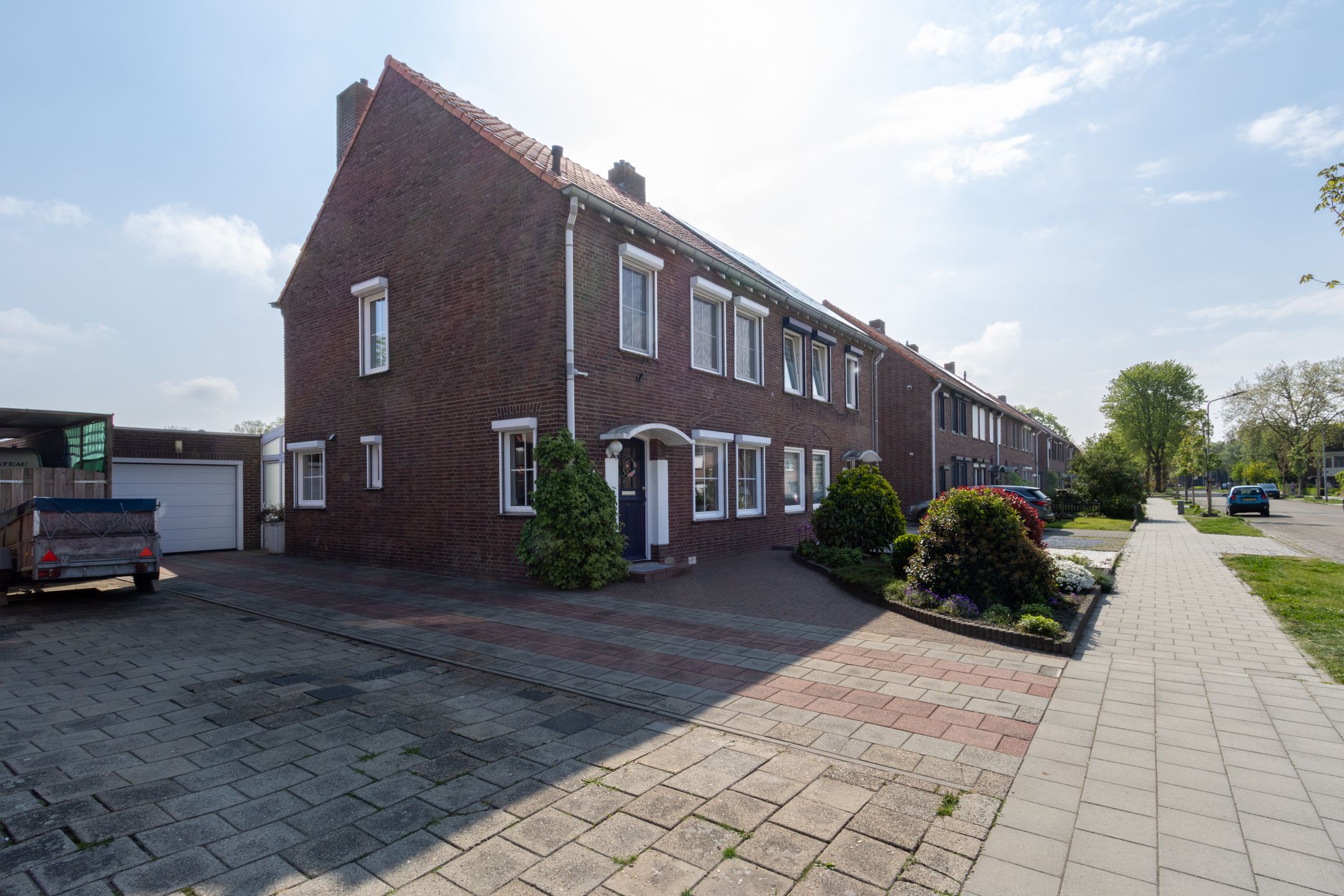 Charming Semi-Detached Family Home with Spacious Garden in Leuken — 39