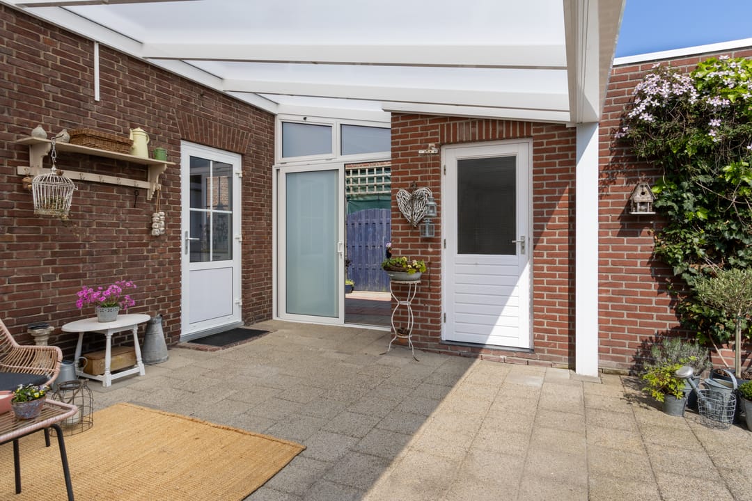 Charming Semi-Detached Family Home with Spacious Garden in Leuken — 32