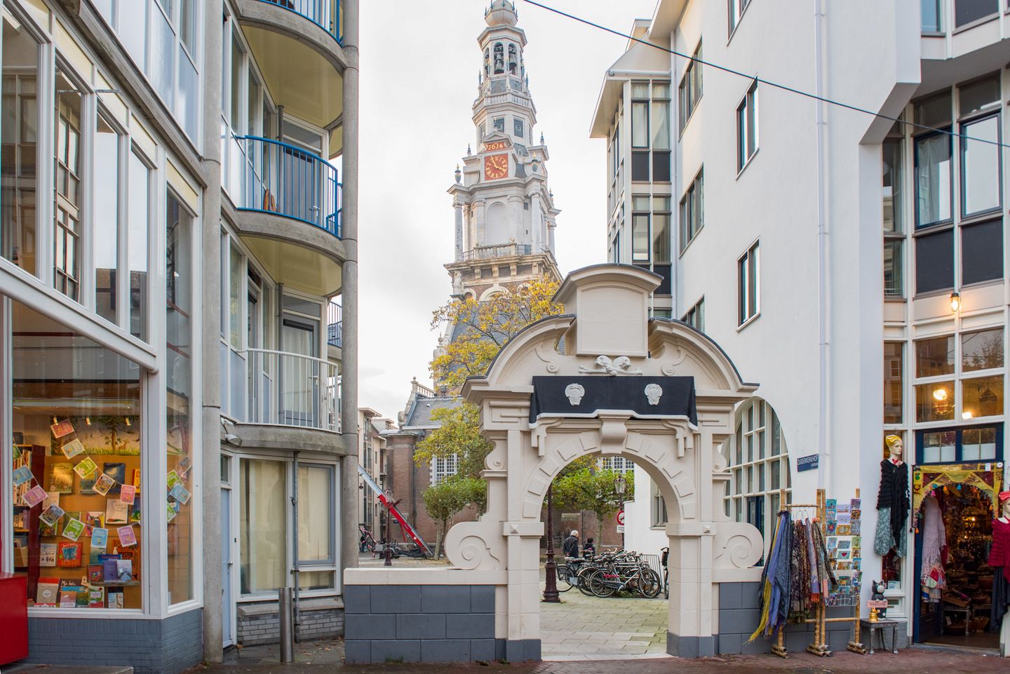 Photo 19 of Valkenburgerstraat 192-B