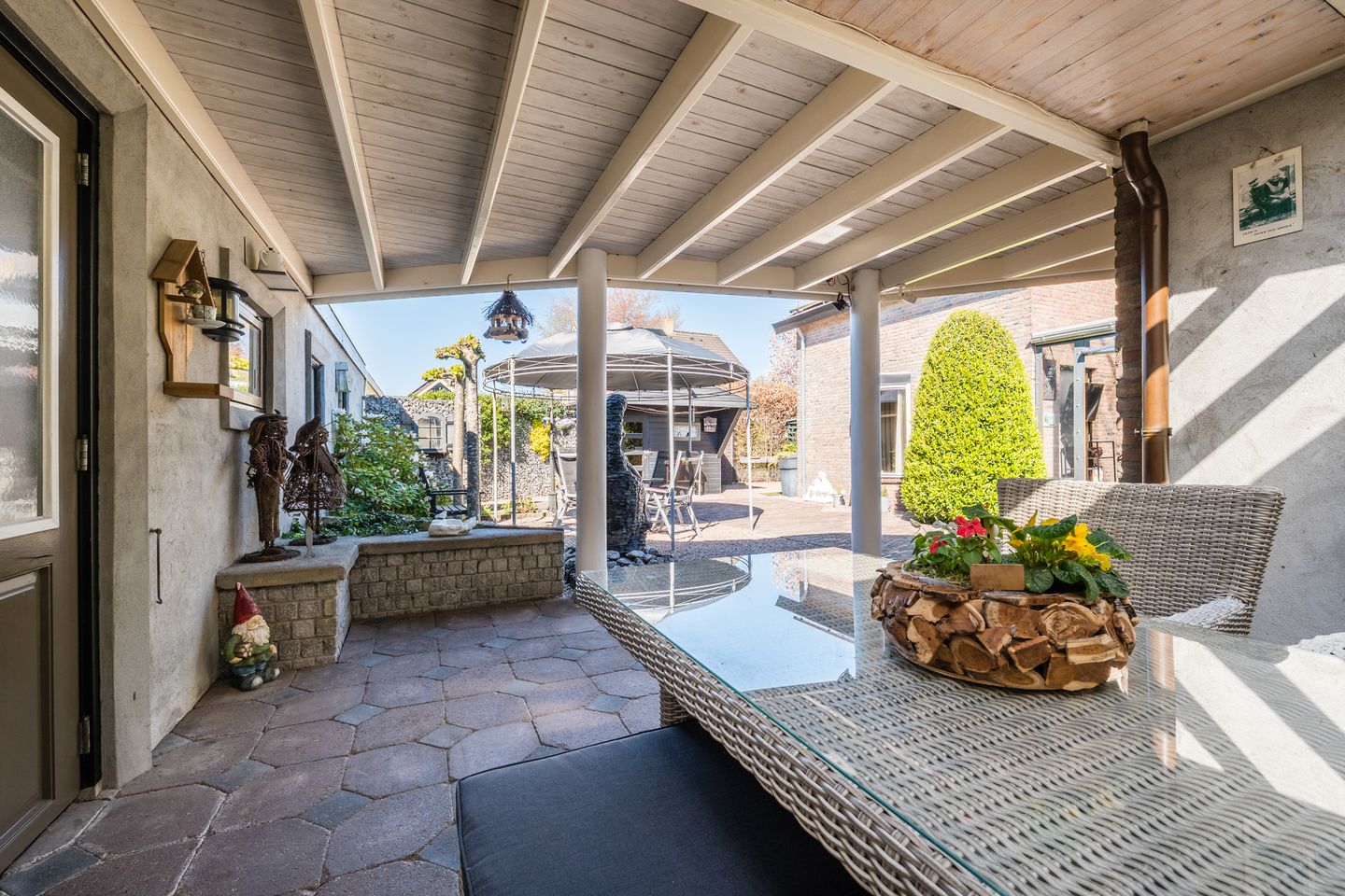 Foto 44 van Rechtuit 14