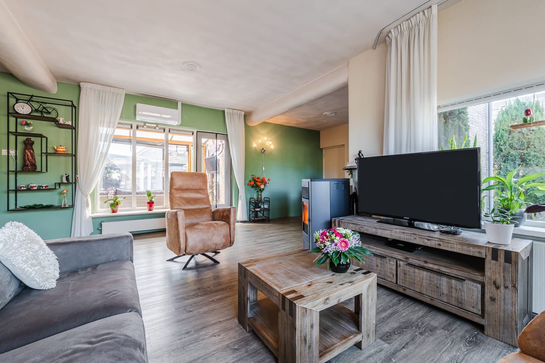 Foto 2 van Rechtuit 14