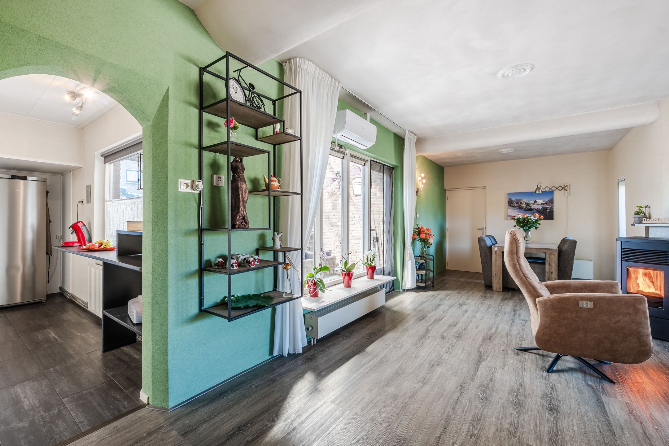 Foto 12 van Rechtuit 14