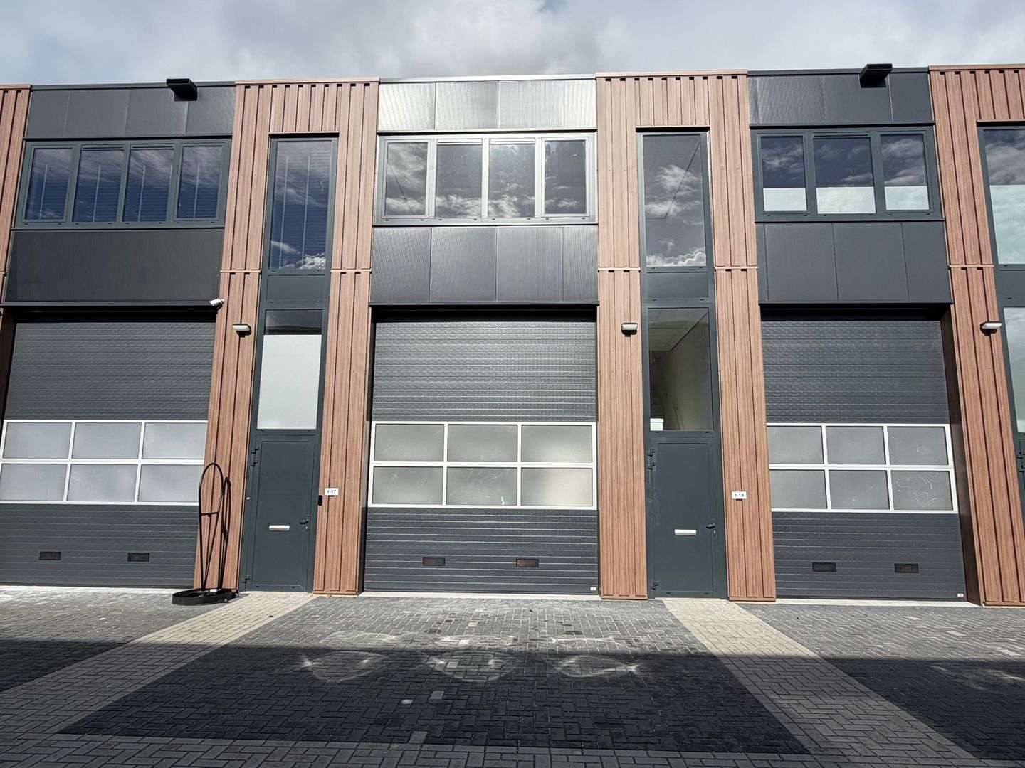 View photo 1 of Goudstraat 1-18