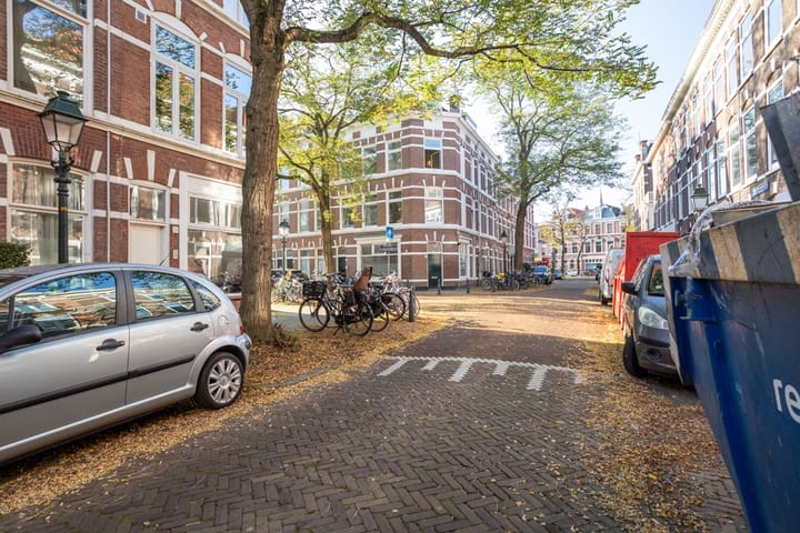 Photo 2 of Van Marumstraat 24