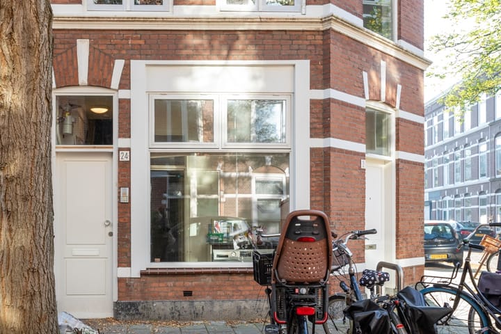 Photo 3 of Van Marumstraat 24