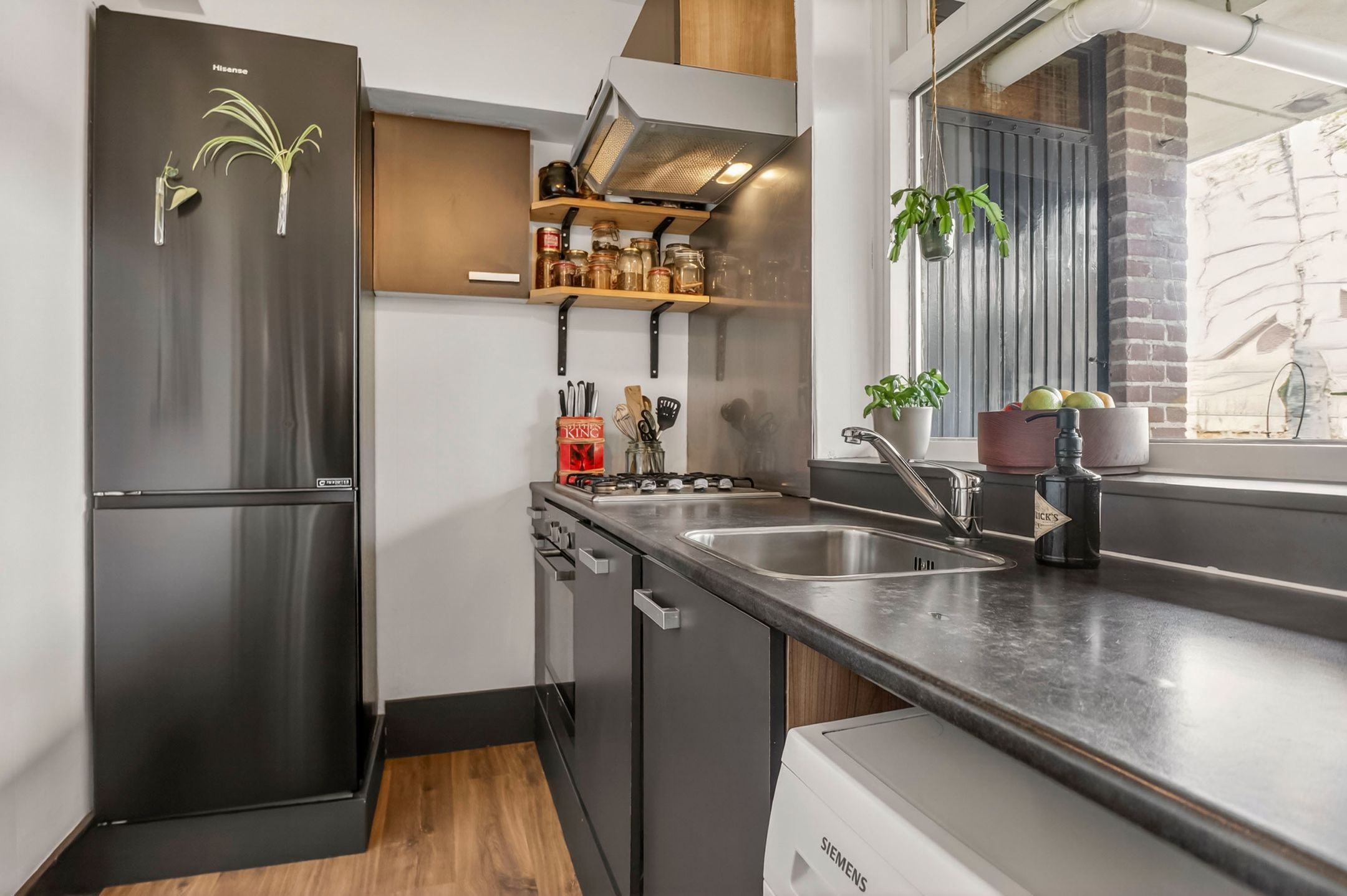 Photo 21 of Eykmanstraat 10