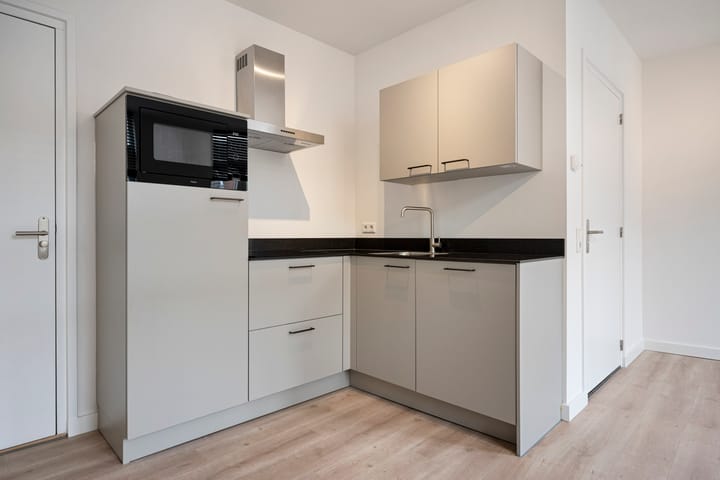 Photo 4 of Tischbeinstraat 2-B01