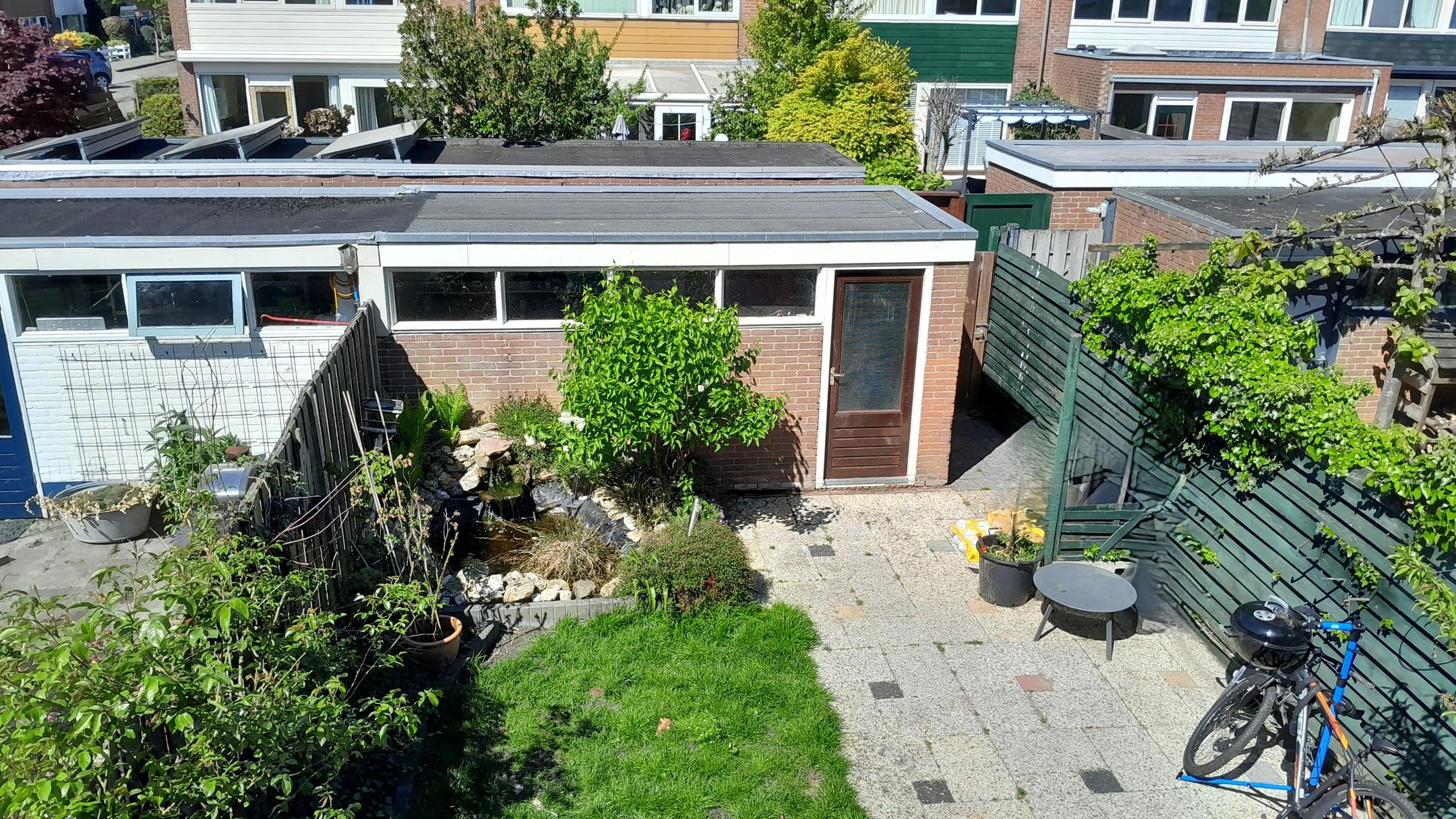 Spacious Family Home with Unobstructed Views Over Greenery and Water in Kudelstaart — 15