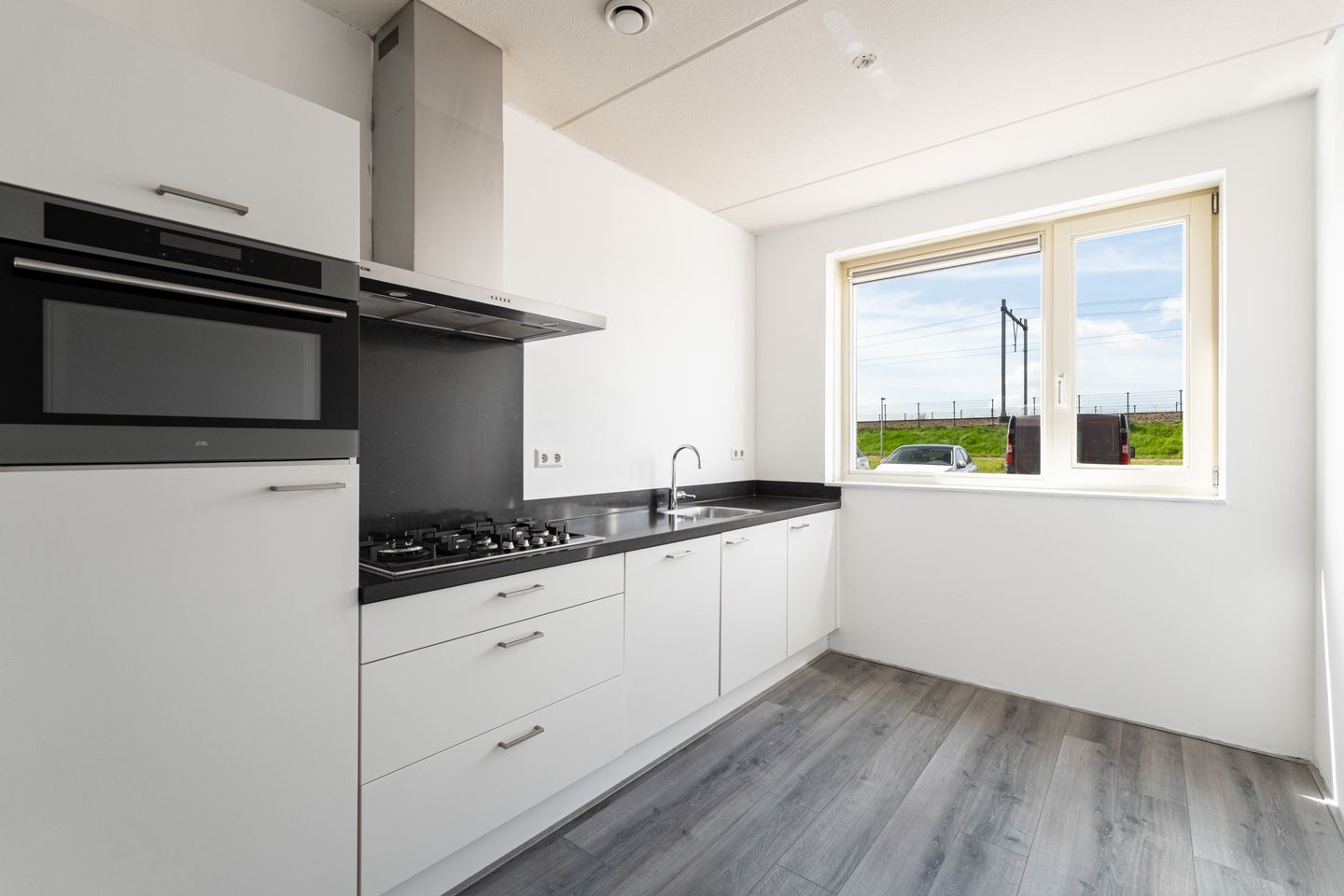 Photo 19 of Corry Brokkenstraat 24