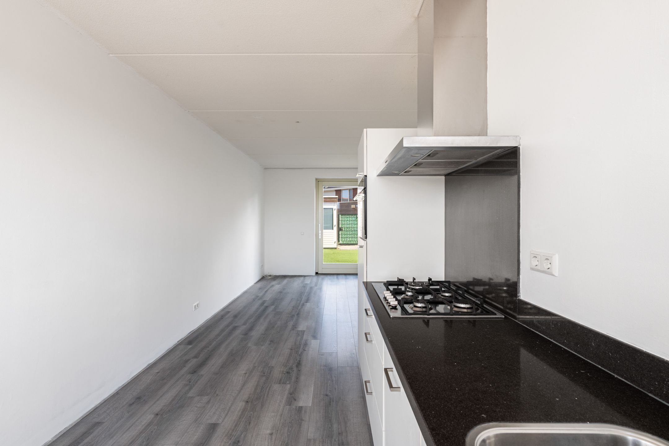 Photo 21 of Corry Brokkenstraat 24