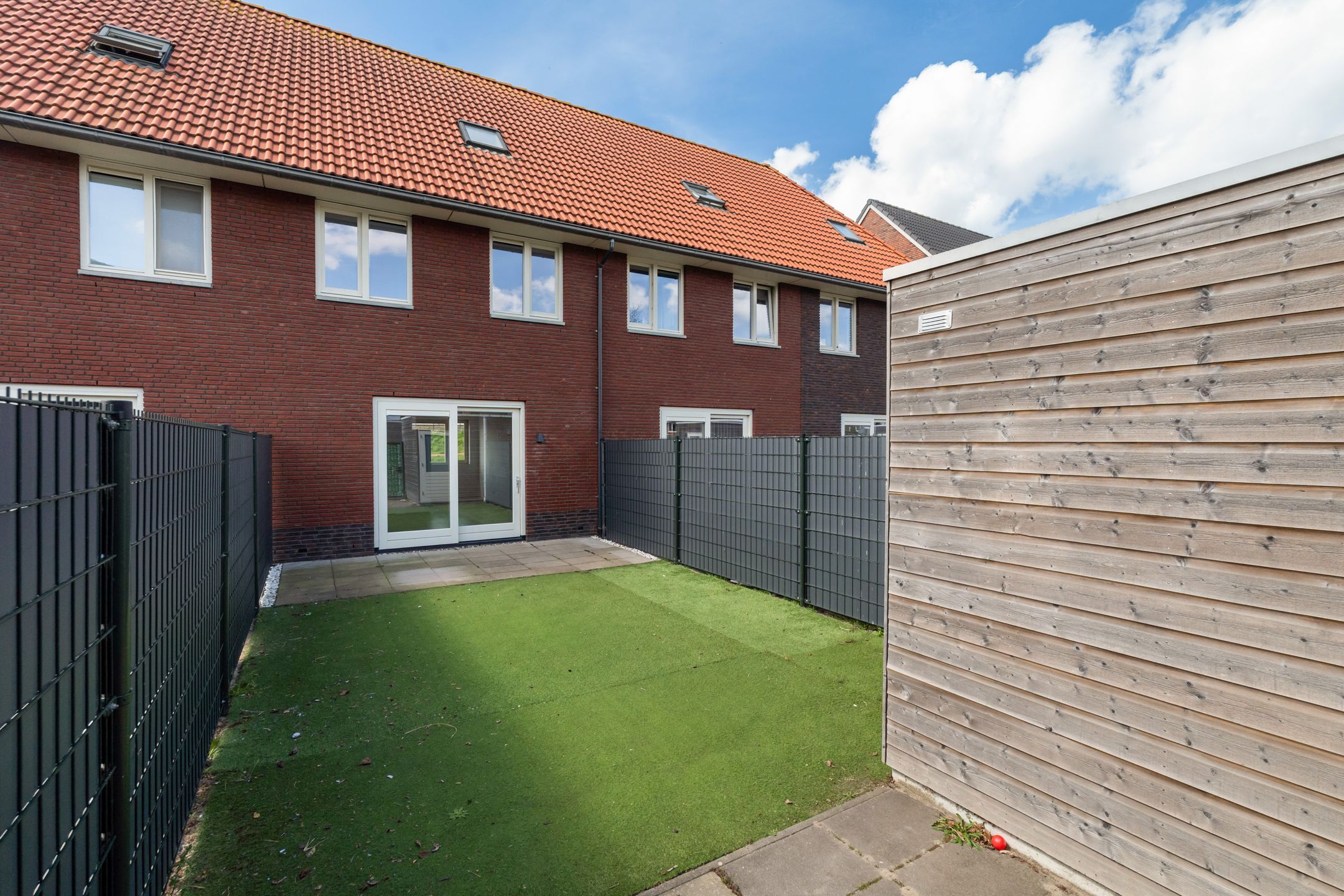 Photo 3 of Corry Brokkenstraat 24