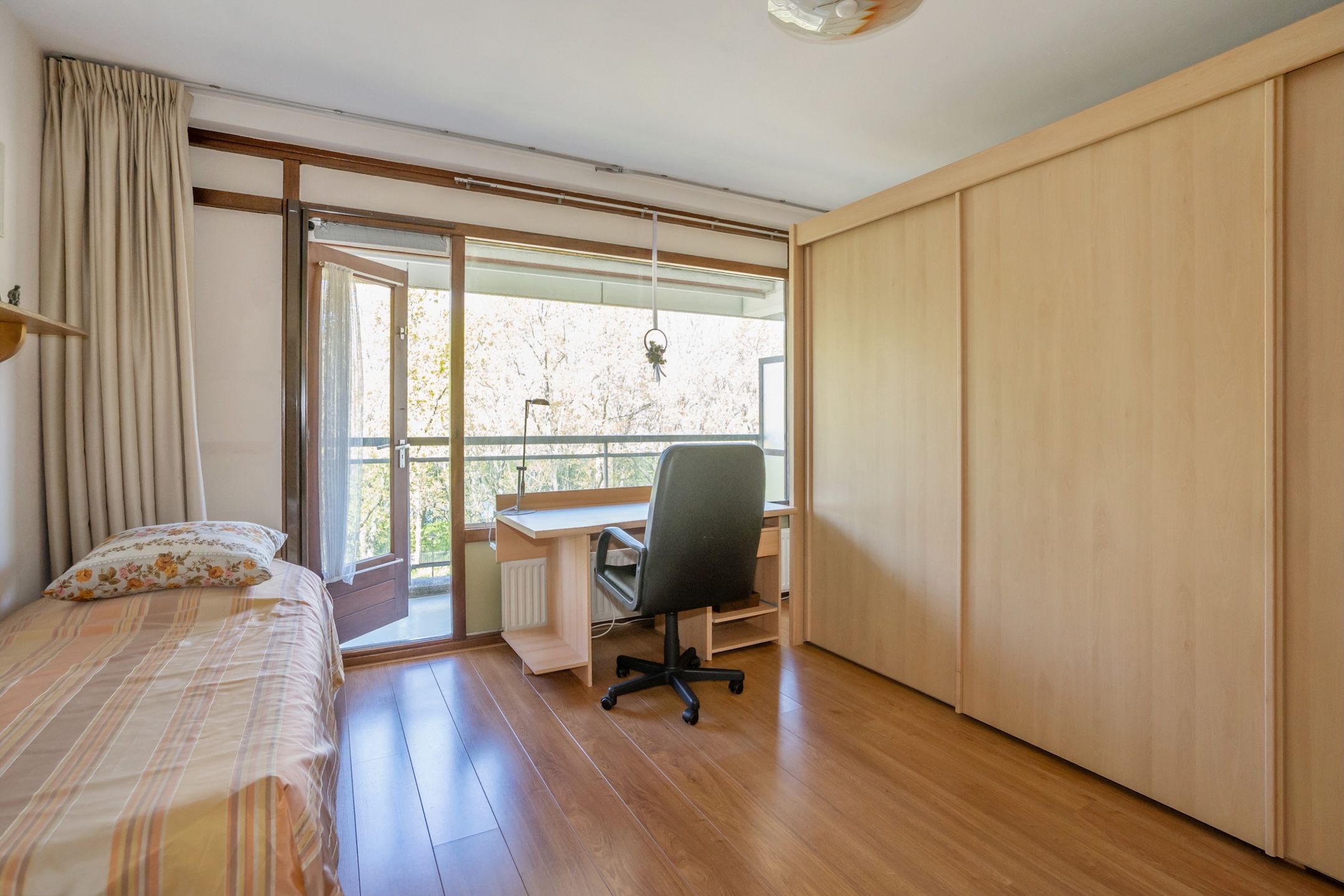 Foto 18 van Dr H. Colijnlaan 4-F033