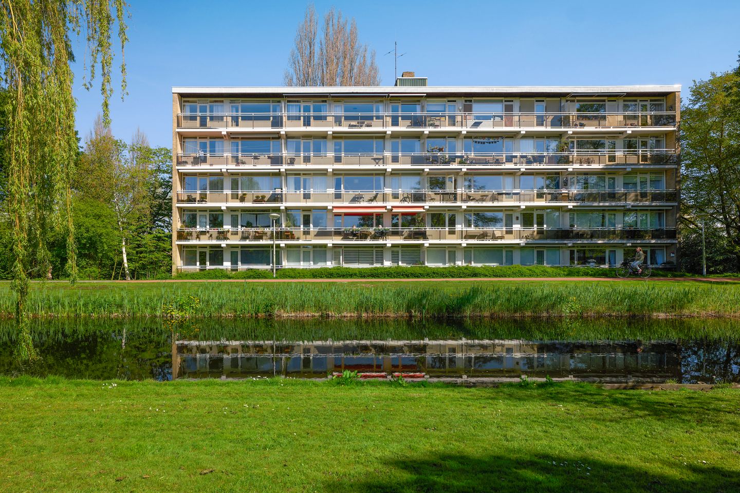 Photo 19 of Flevolaan 159