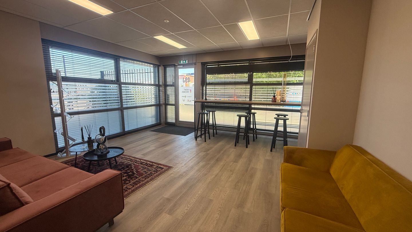 View photo 3 of Dragonder 49-J